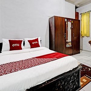 Kamar double standard